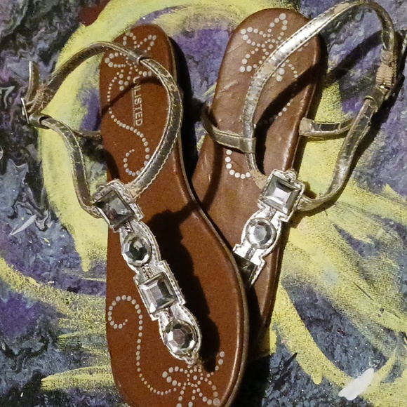 Sandals - Picture 2 of 9